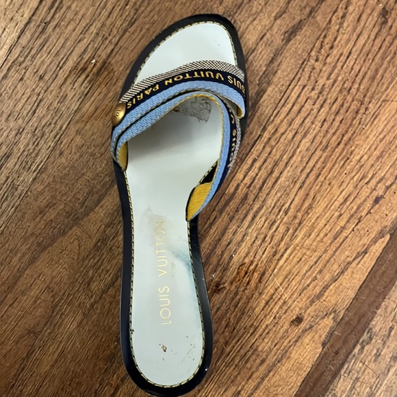 Louis Vuitton heels - Picture 2 of 5